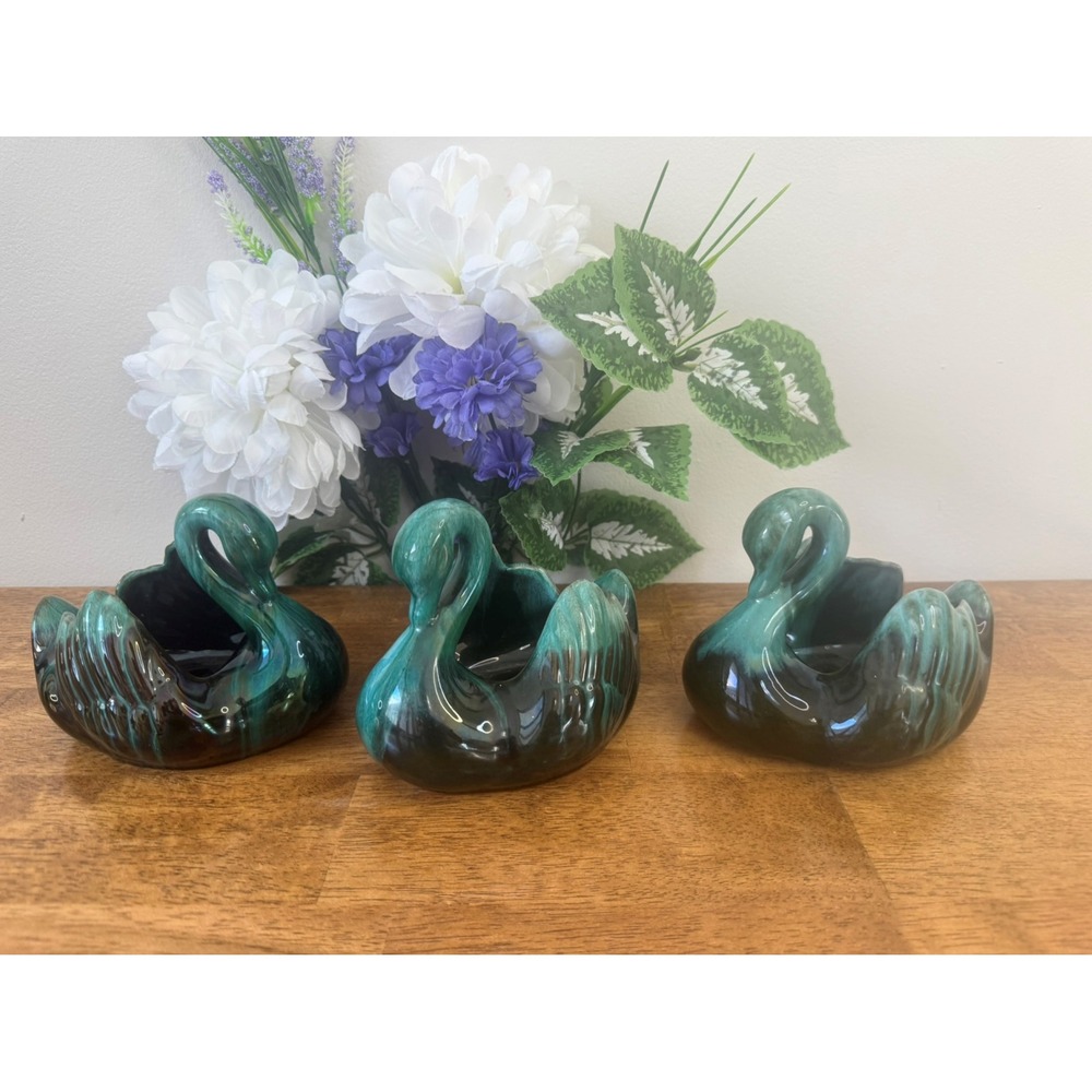 Vintage Blue Mountain‎ Pottery Swan Planters Trio Green Drip Glaze Set